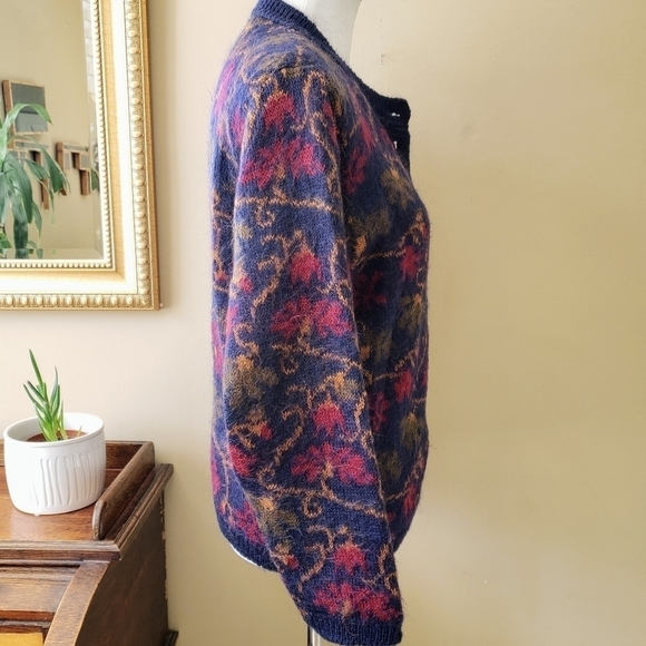 Vintage Pitlochry Scottish Mohair Floral Cardigan Size Large Navy Blue Buttons - Picture 4 of 11